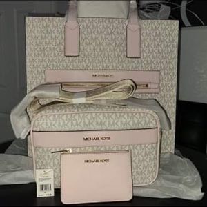 Michael Kors purse set